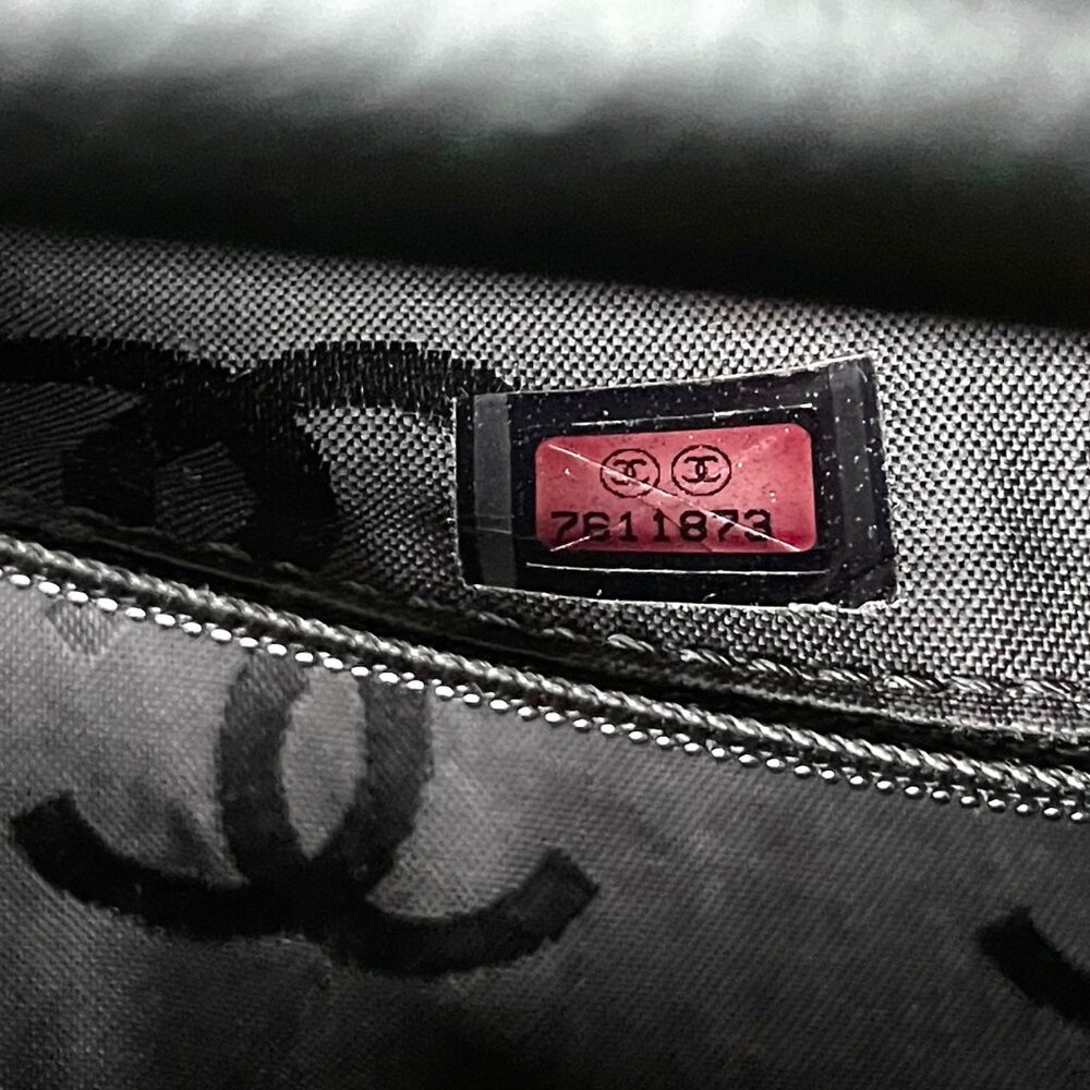 Chanel Chocolate Bar Wild Stitch Chain Bag in Black Leather with Gold Hardware - Picture 14 of 16